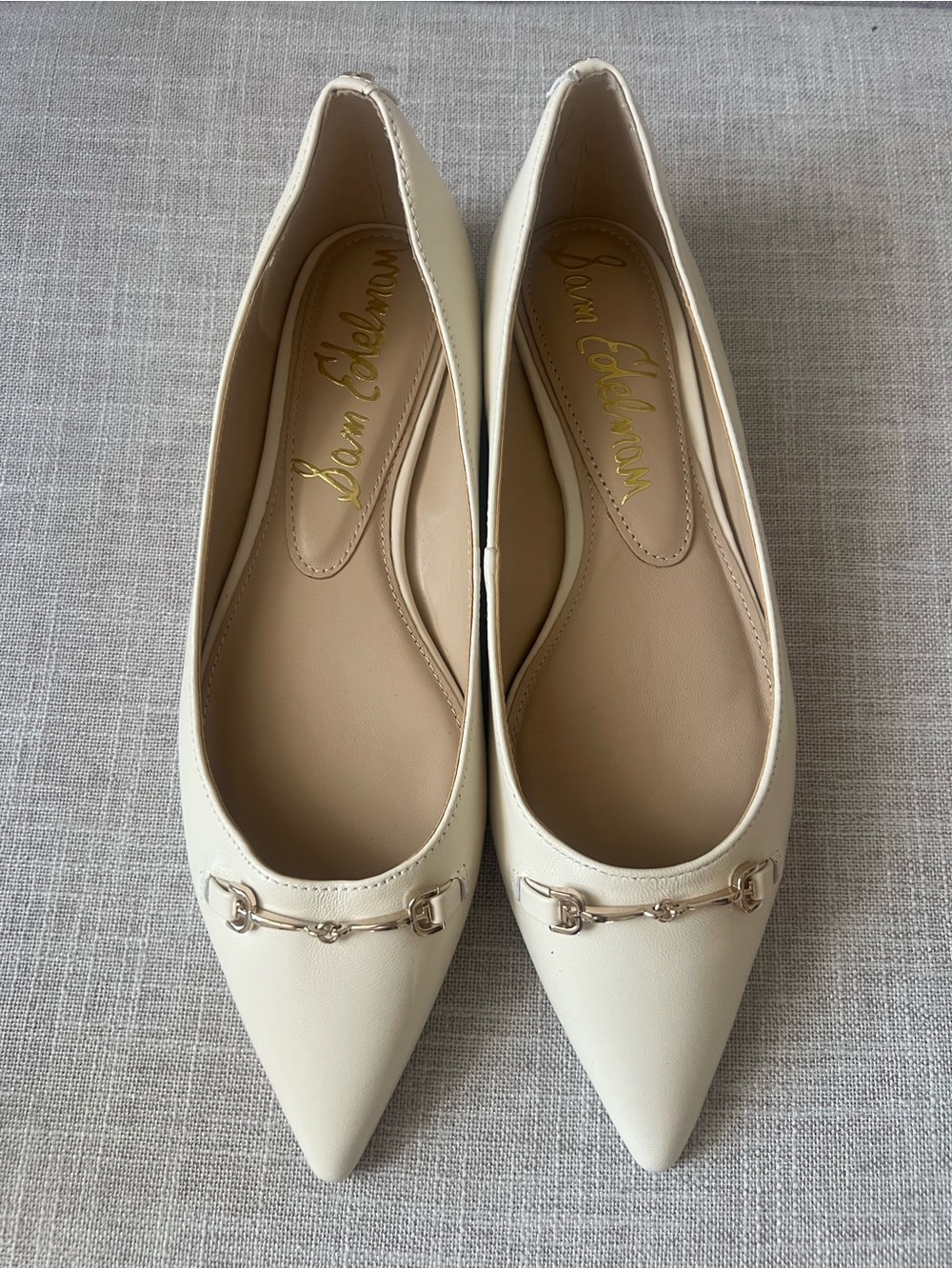 Sam Edelman Cream Pointed-Toe Ballet Flats with Gold Hardware, Womens size 8